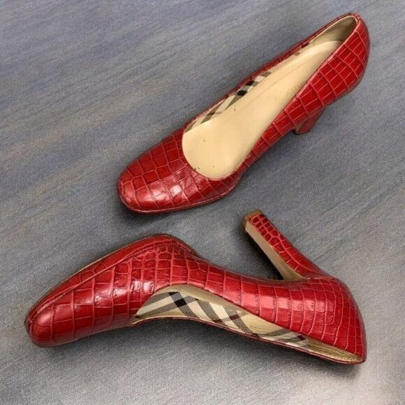 Burberry Croc Embossed Platform Pumps 4" Heel Dark Carmine Red, Size 39.5/9.5 - Picture 8 of 13